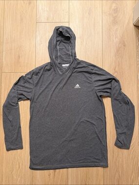 adidas Men’s Charcoal Gray Hooded Athletic Long-Sleeve Shirt